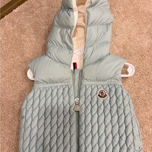 Moncler Cream Hooded Puffer Jacket with Tricolor Detail